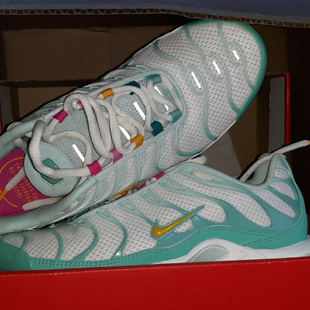 Air max plus premium